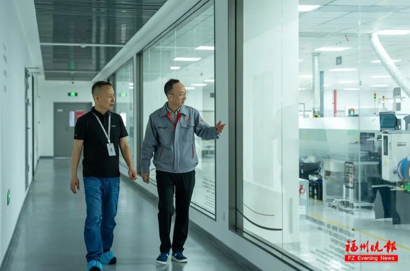 福州晚報專訪睿能電子副總經理王開偉:工業自動化生產不靠人盯,制造業迎來新變化(圖2) 福州晚報專訪睿能電子副總經理王開偉:工業自動化生產不靠人盯,制造業迎來新變化(圖2)